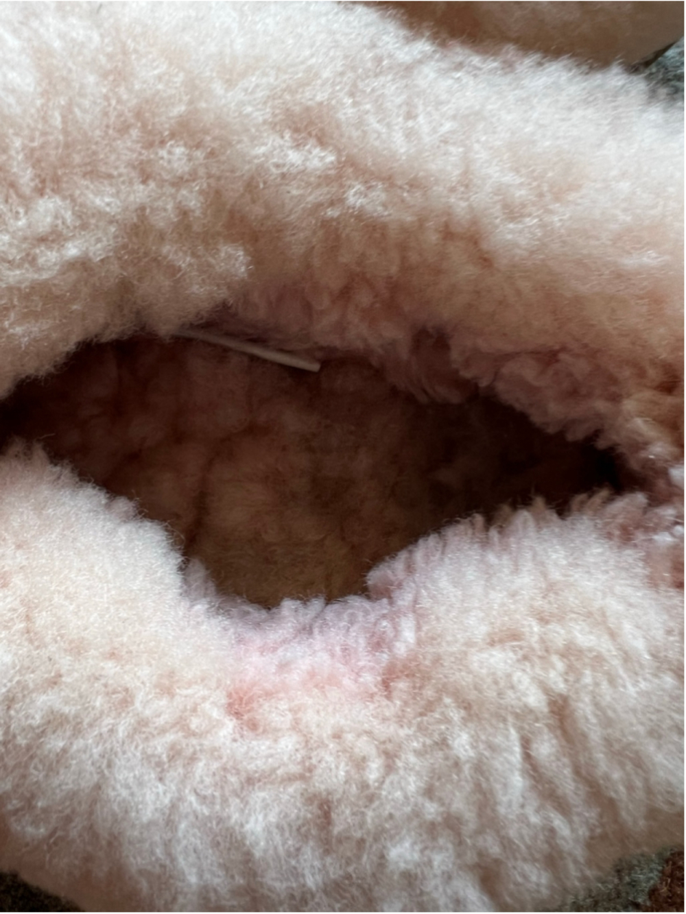 Women's UGG Tazzette Slippers in Light Pink 9 - Picture 7 of 9